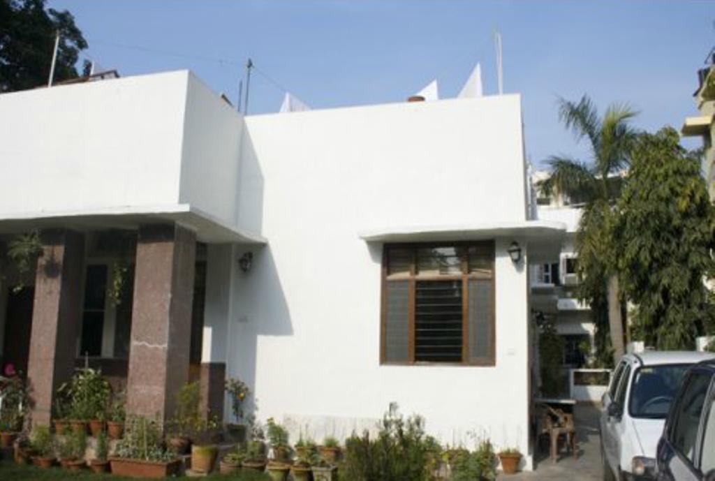 Eleven Bed & Breakfast Nueva Delhi Exterior foto